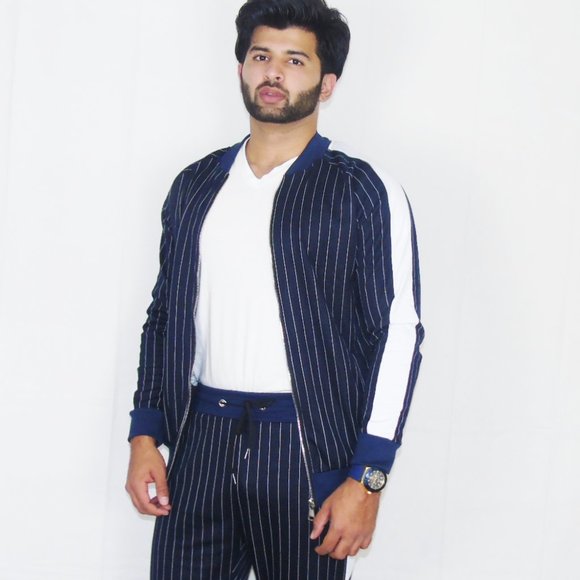 Classic Tracksuit - Picture 1 of 5